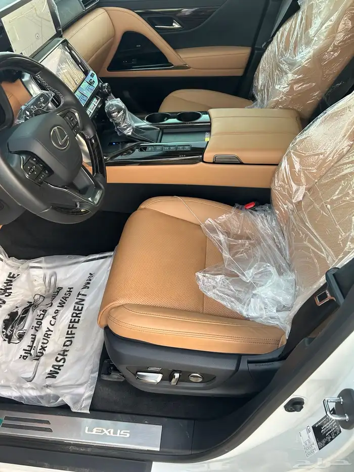 لكزس 2024 LX فئة 600 DD مخززن سعودي 8