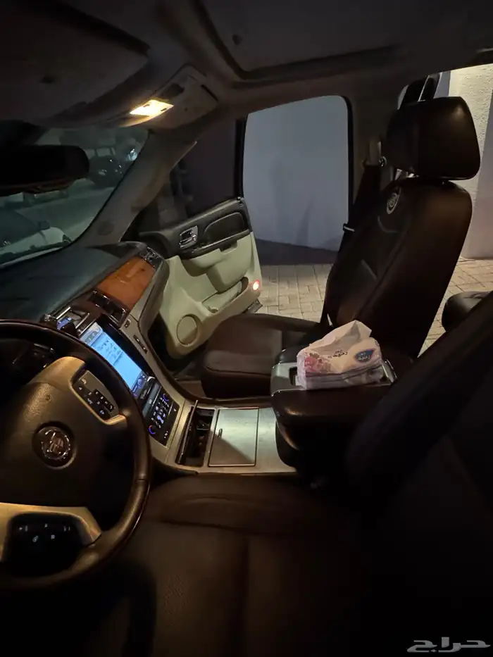 CADILLAC ESCALADE PLATINUM 18