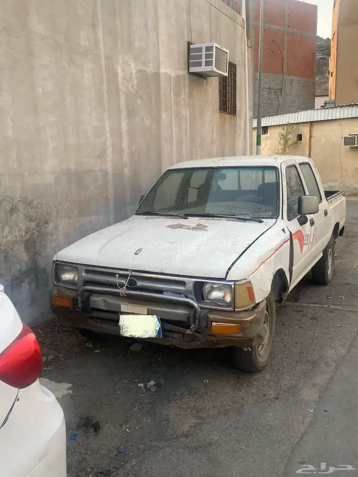 هايلوكس 1992 للبيع تشليح  ( شغال ) 0