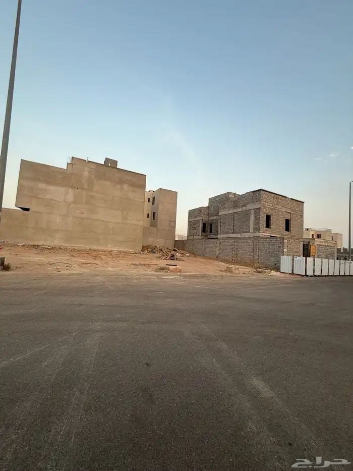 للبيع ارض في مخطط النبلاء م250 شارع 16 غربي خلف نفط 13
