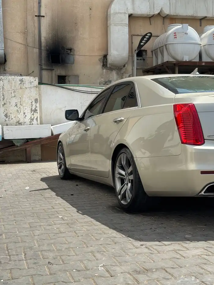 كاديلاك cts 2014 17