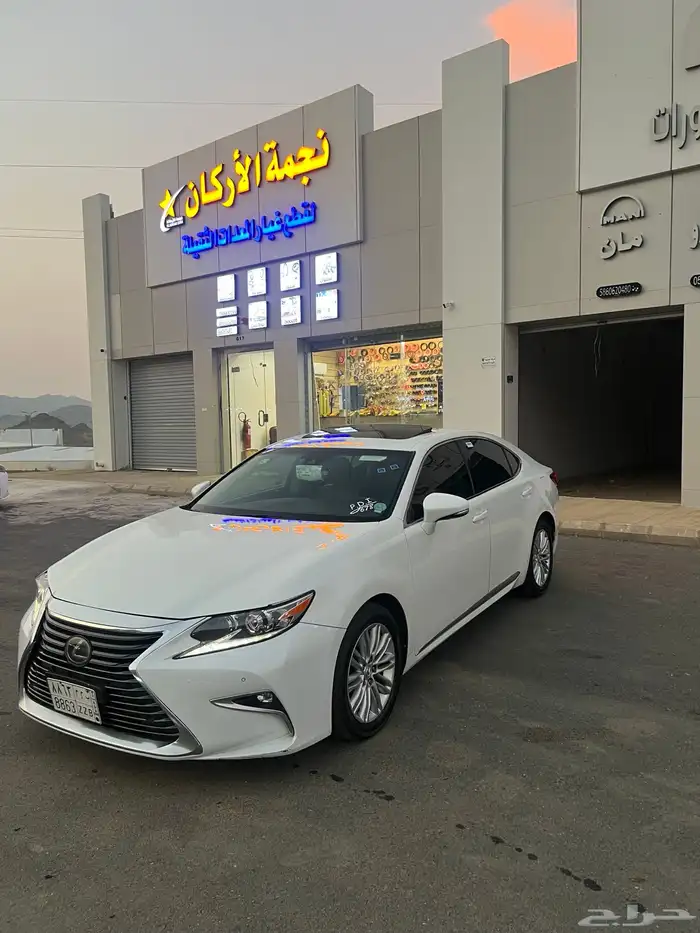 لكزس فئة cc 2017 2