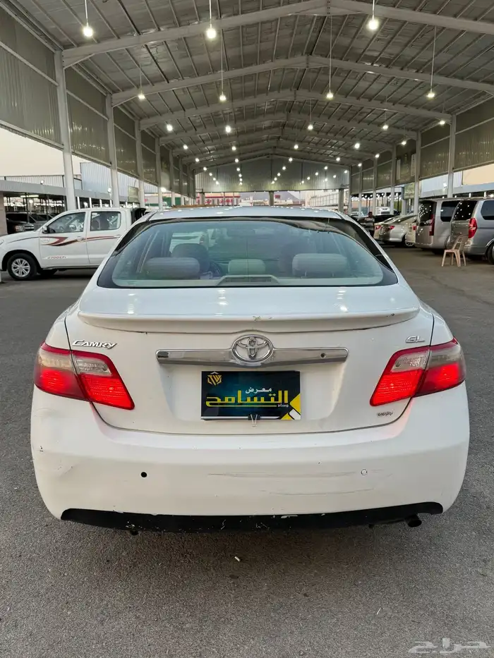 للبيع كامري 2008 قير عادي 5