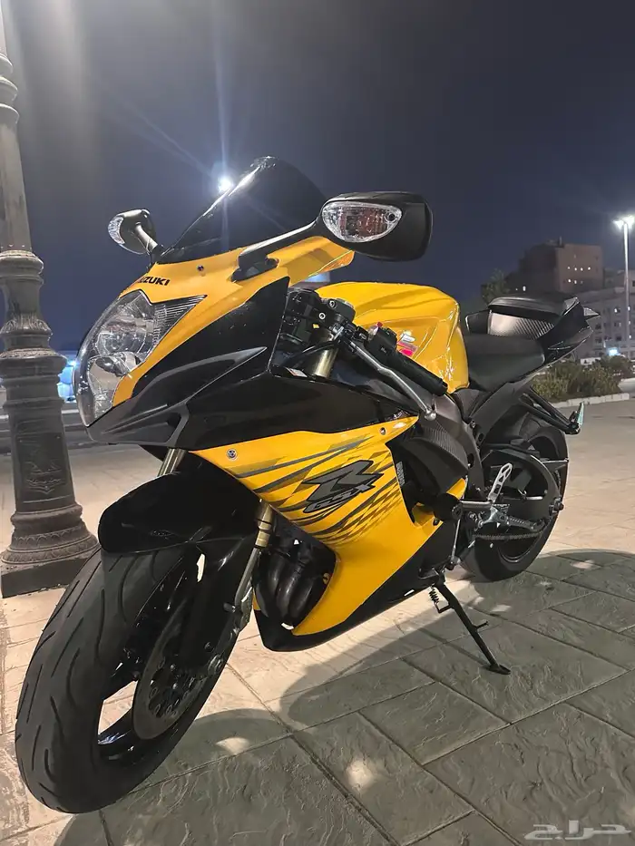 دباب سوزوكي 750 2012 3