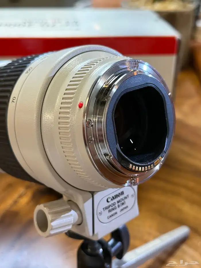 عدسة زوم كانون   Canon 70-200 f 2.8 5