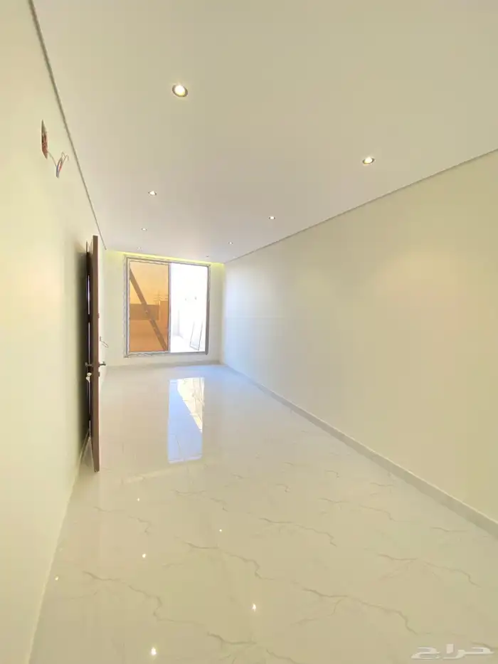 فيلا للإيجار فاخرة جديدة 27