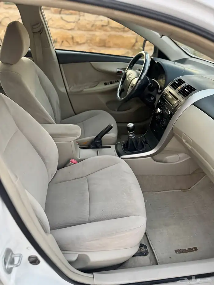 للبيع كورلا 2012 (XLI 1.6) نص فل ((نظيفة)) 36