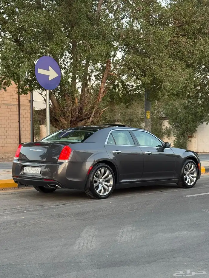 كرايسلر 2016 فل كامل هيمي 8V 3