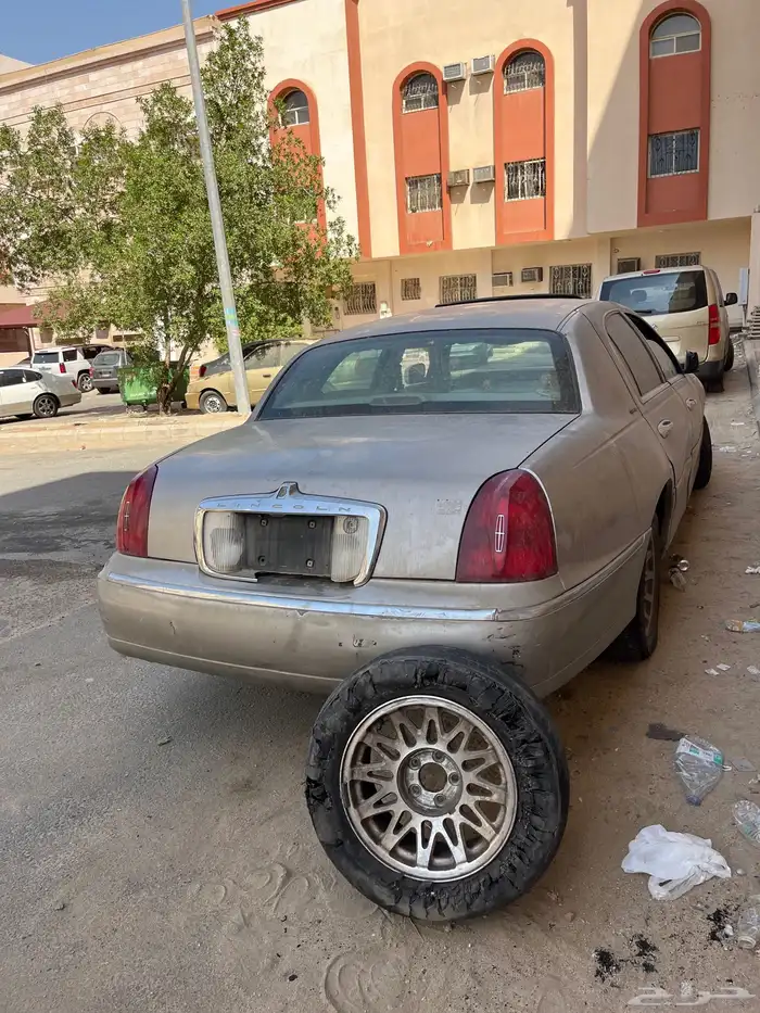 فورد لينكن تاون كار 99 1