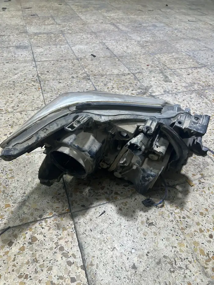 شمعات لكزس 2012 2