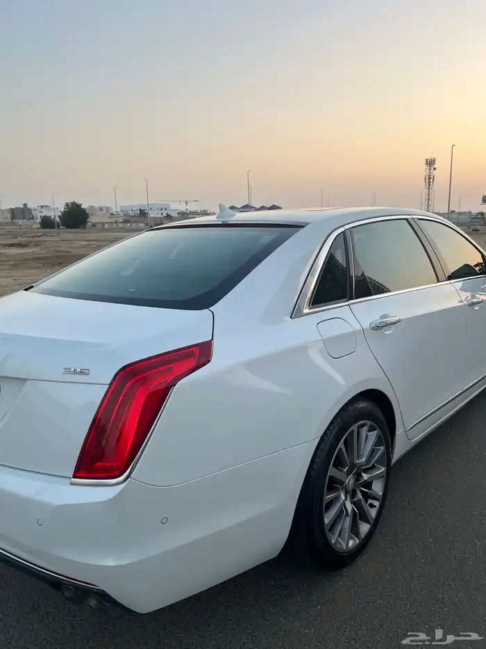 كاديلك CT6 سيارة مخزنة للبيع 9