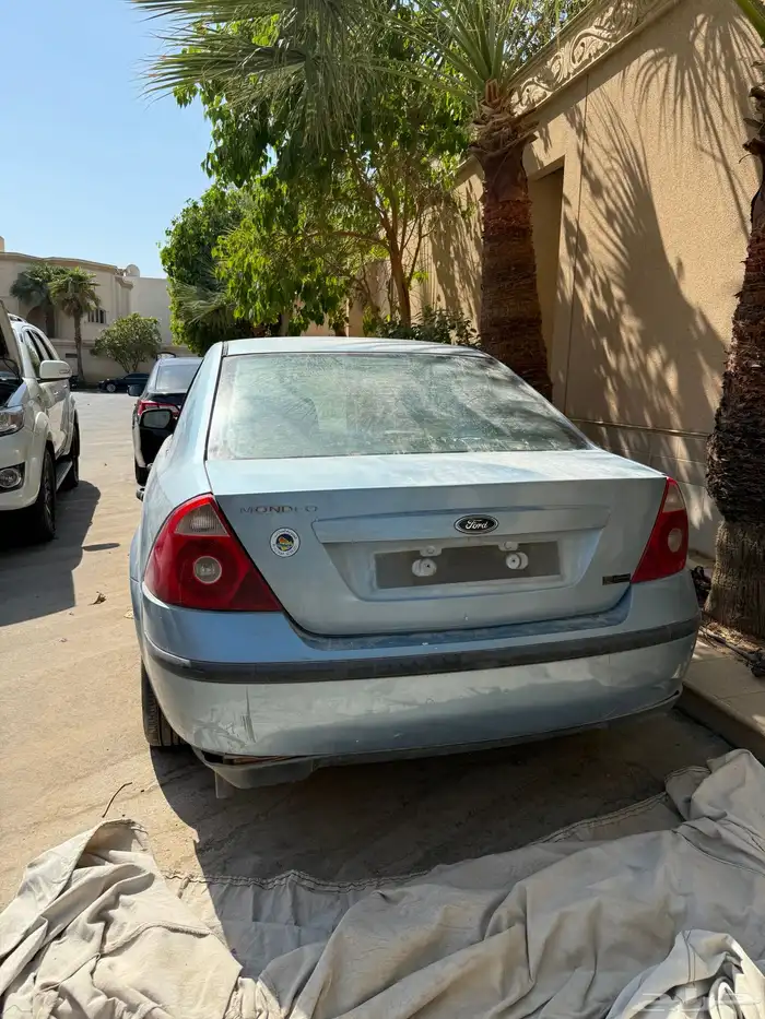 فورد مونديو 2004 بدون مكينة 1