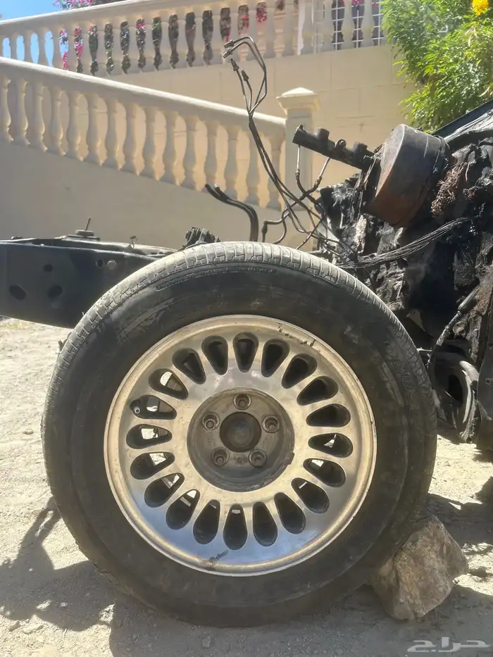 قطع فورد ماركيز 2002 ls 3