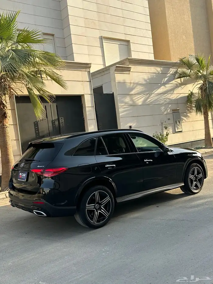 مرسيدس GLC300 AMG موديل 2025 شبه جديد 5