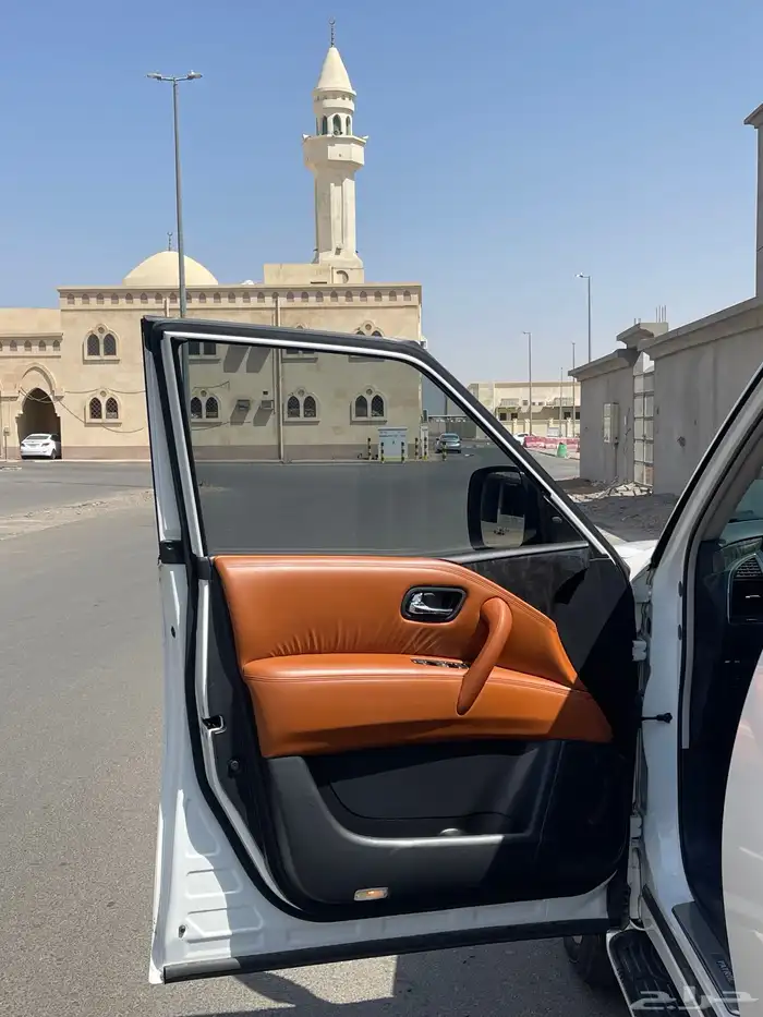 نيسان باترول تيتانيوم ( 8 سلندر ) 2023 فل كامل 5