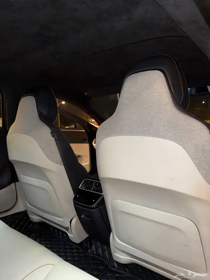 Lucid Air Touring   فخامة كهربائية بمواصفات عالية 35