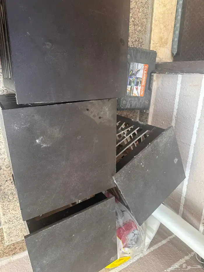 4طاولات سليمه مافيها عيوب 0