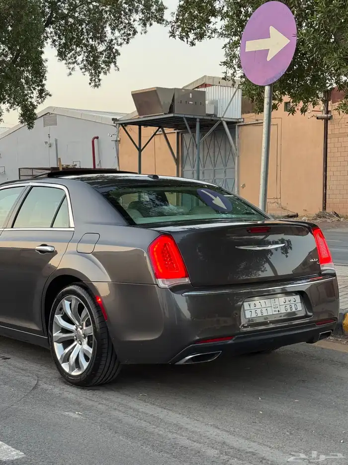 كرايسلر 2016 فل كامل هيمي 8V 21