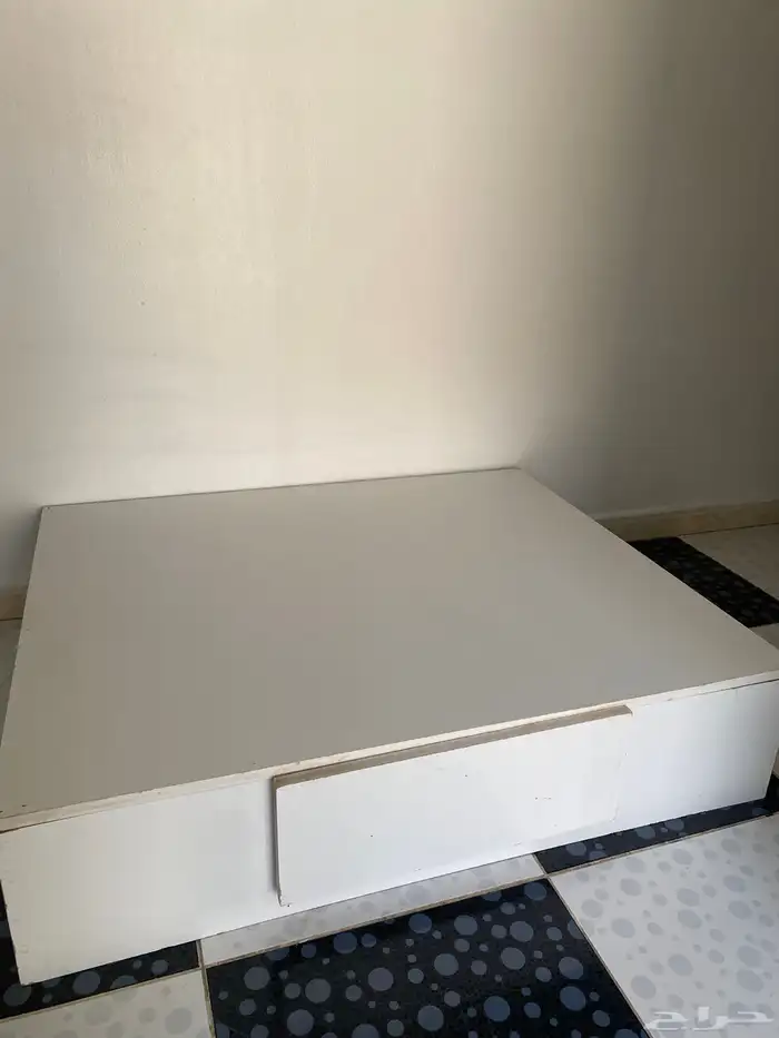 طاولة ارضية كبيرة للمجلس 3