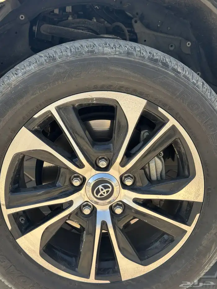 لاند كروزر جيب GXR 6