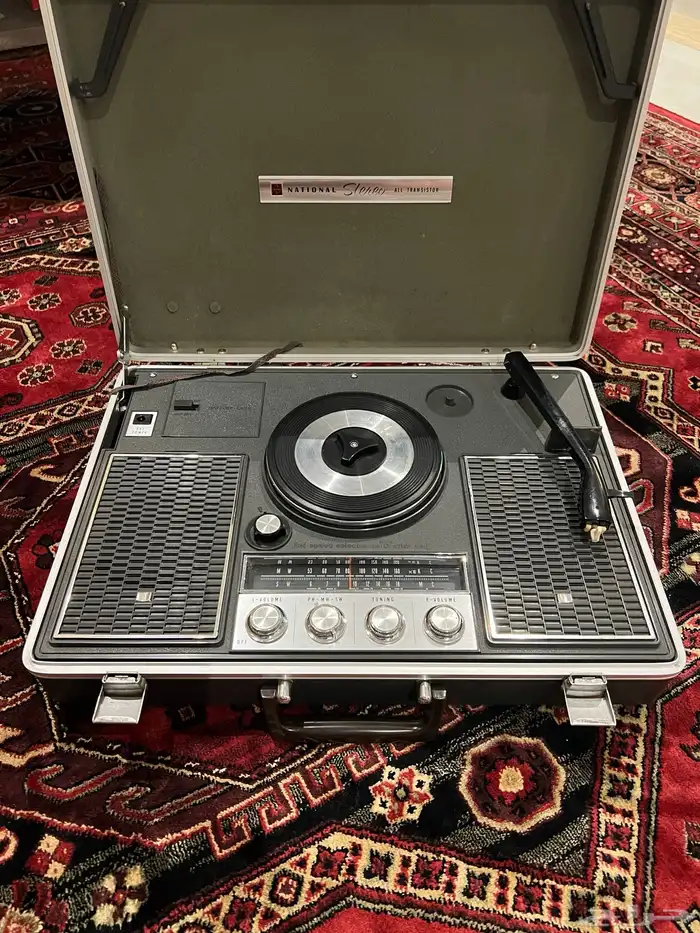 جهاز مشغل أسطوانات جرمافون وراديو شنطه 4