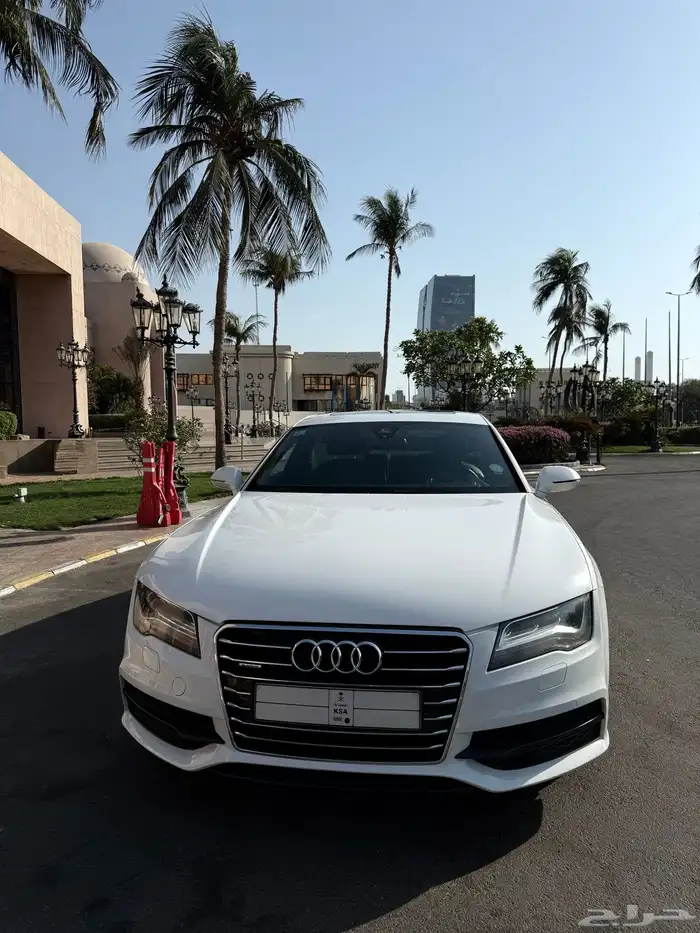 اودي A7 ابيض 1