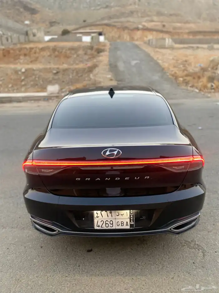 هونداي ازيرا 2022 (بنزين) شبه جديده بحالة الوكاله 3