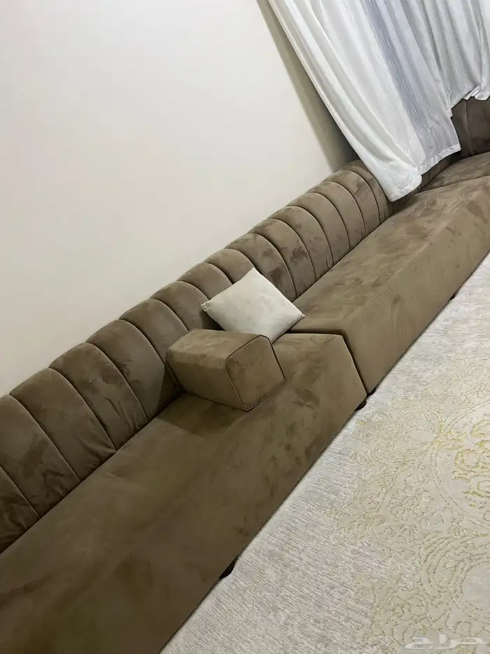كنب للبيع شبه جديد شرط 1