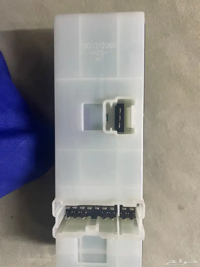 أزرار زجاج نيفارا مديل 2010 جديد في الكرتون 3