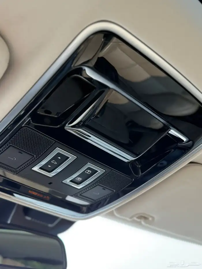 RANGE ROVER 33