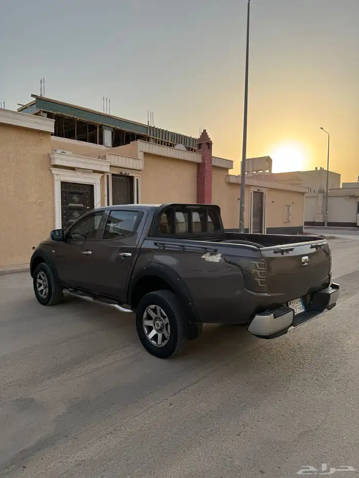متسوبيشي L200 غمارتين دبل 2018ديزل نظيفه جدا 5