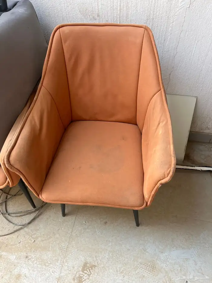 اثاث كنبات وطاولات للبيع 4