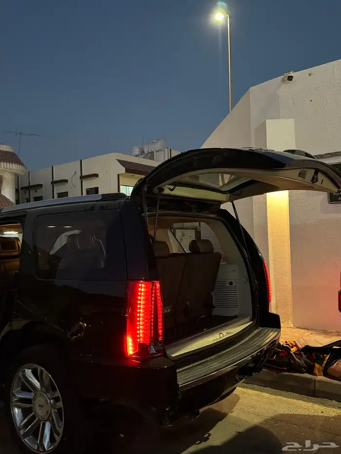 CADILLAC ESCALADE PLATINUM 7