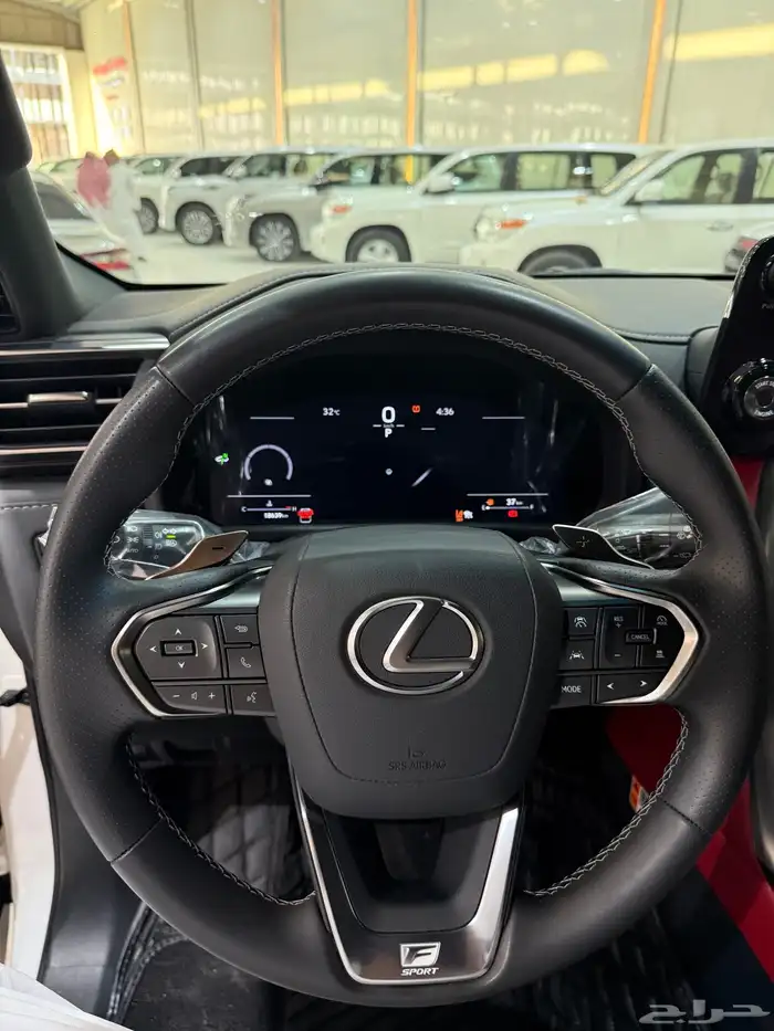 لكزس LX.600.F سبورت 2025 الساير شبه جديد تم البيع 9