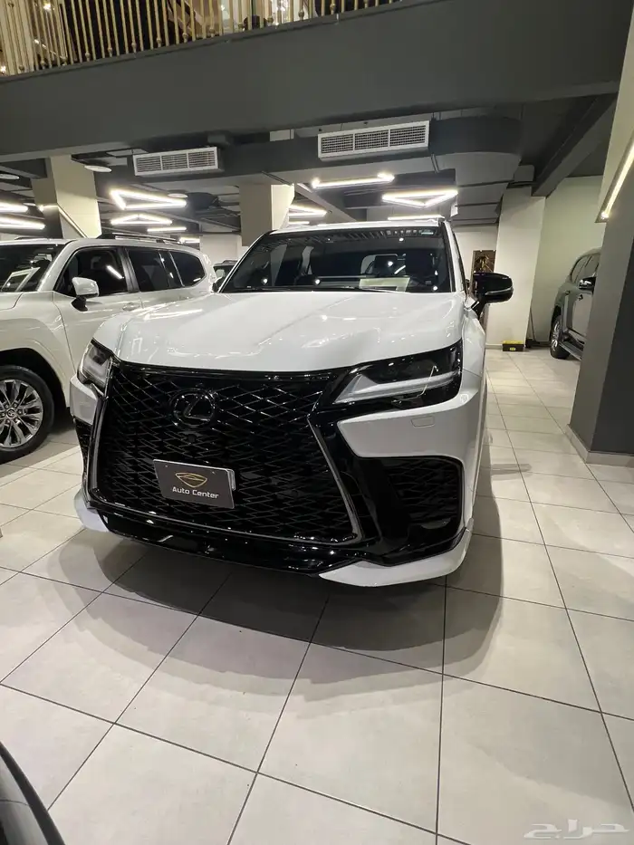 لكزس LX600 اف سبورت 0