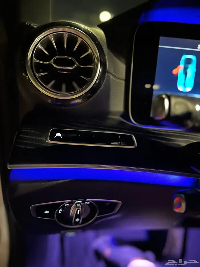 مرسيدس E200 coupe موديل 2017 قمة النظافه 6