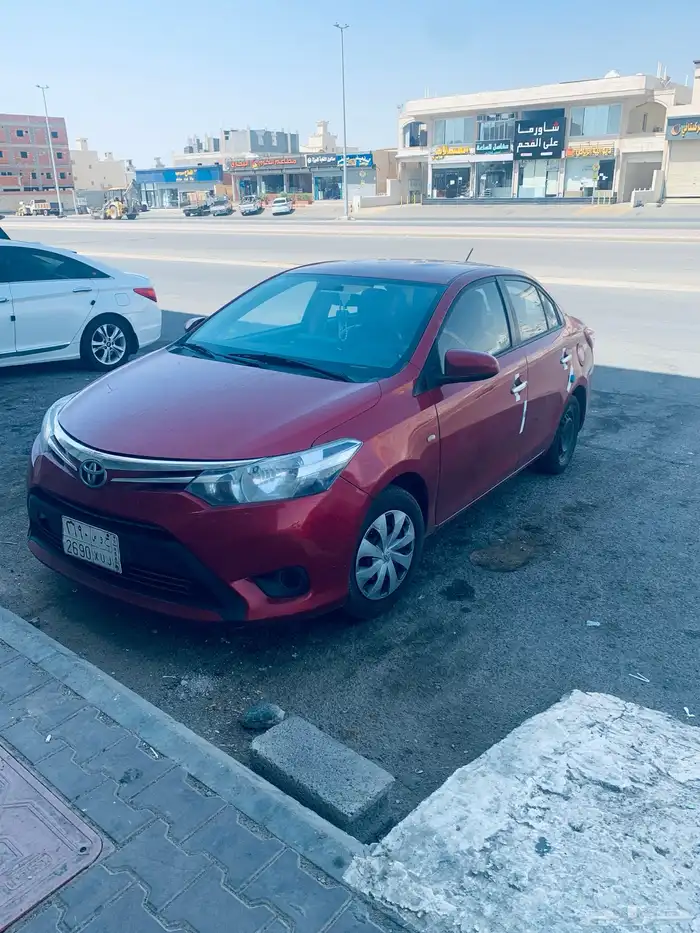 سياره تويوتا يارس 2016 1