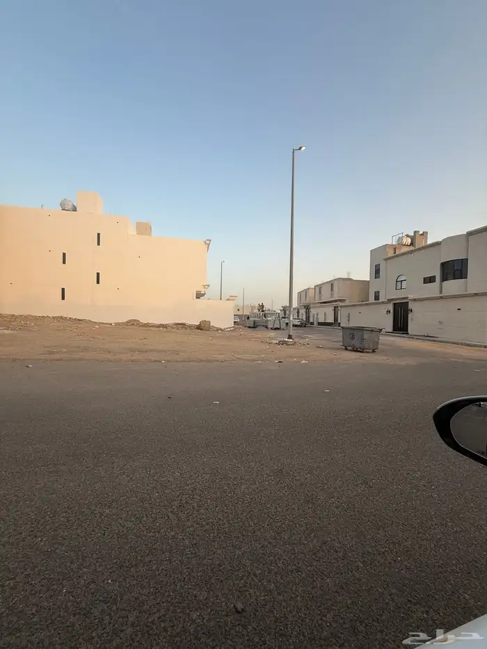 للبيع ارض في مخطط النبلاء م267 على شارعين 16م شمالي غربي 2