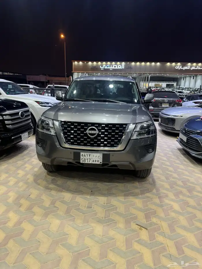 نيسان باترول 2023 se2 ماشي 27 الف كم 0