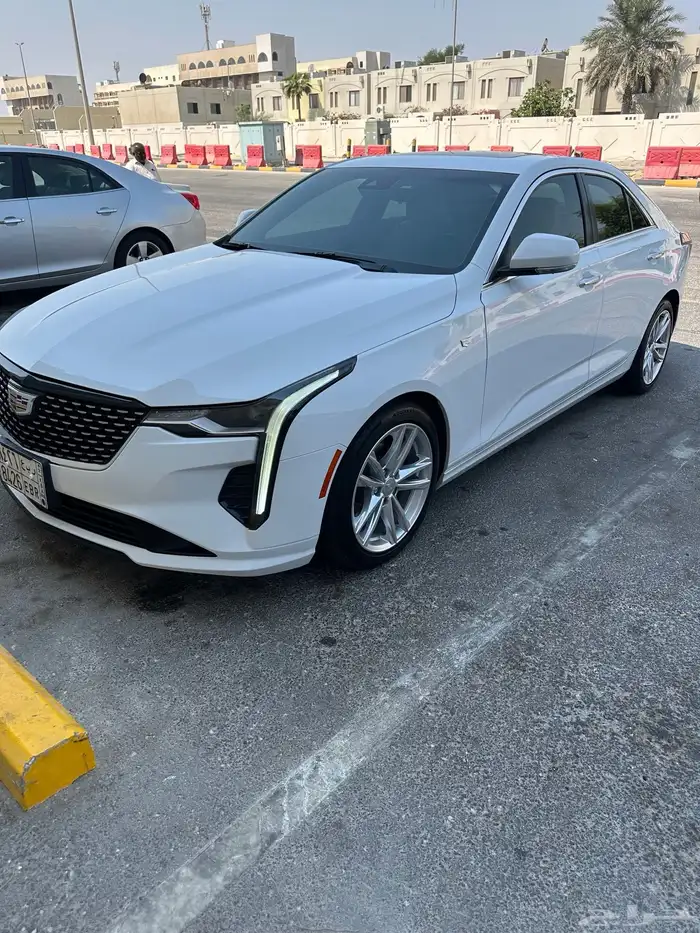 كاديلاك CT4 2021 7