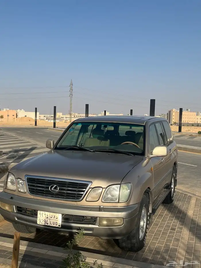لكزس جيب 4