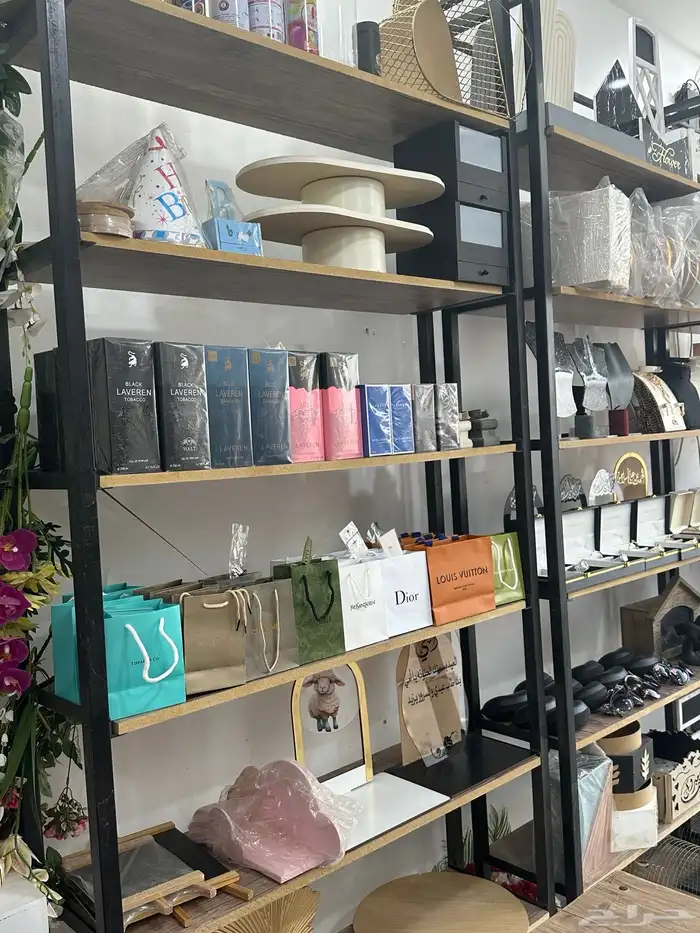 محل ورد وهدايا لتقبيل 1