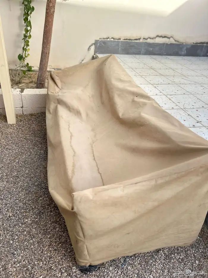 اربع كراسي وقطعه كنب 2