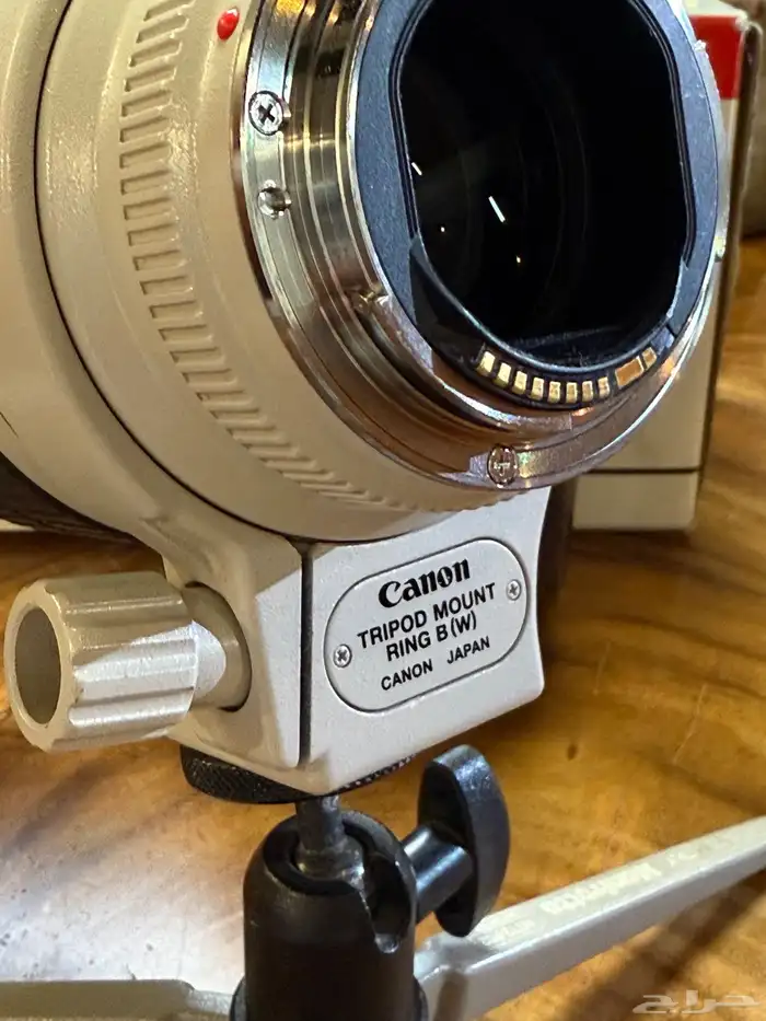 عدسة زوم كانون   Canon 70-200 f 2.8 6