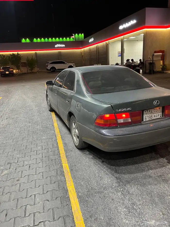 لكزس للبيع 3