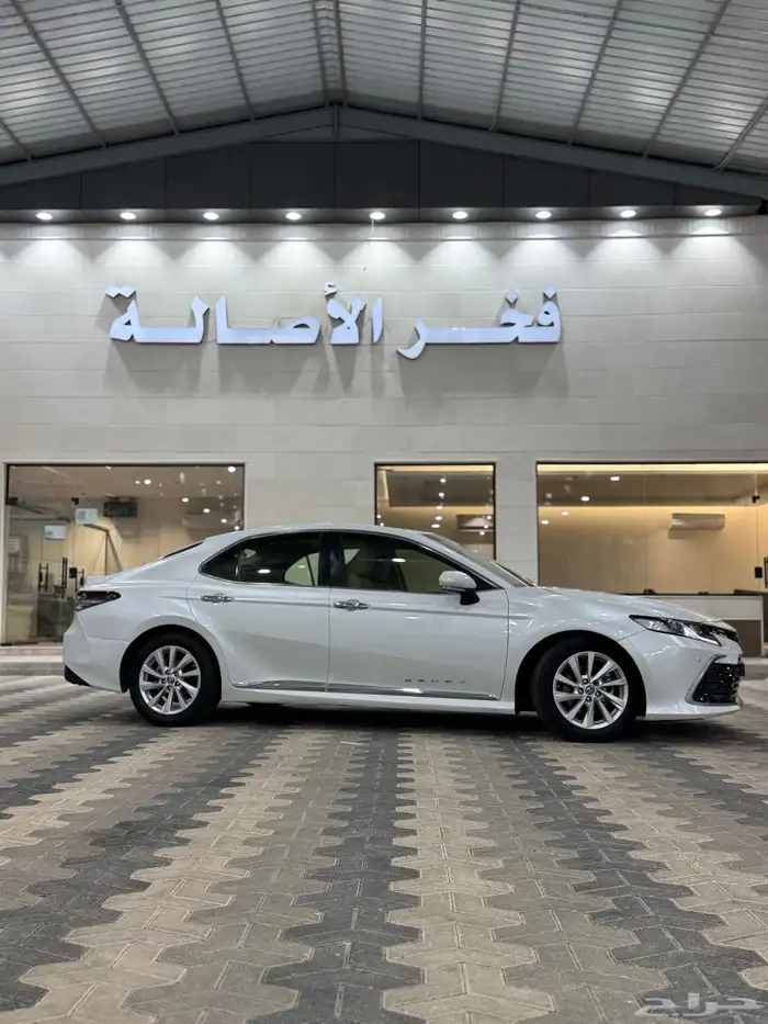 تويوتا كامري 2023 GLE فل كامل بنزين 1