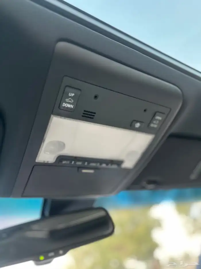 لكزس LS460 موديل 2013 سعودي اسبورت 25