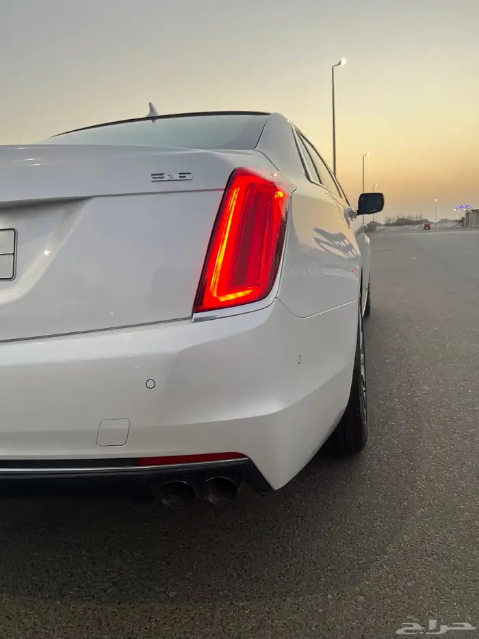 كاديلك CT6 سيارة مخزنة للبيع 46