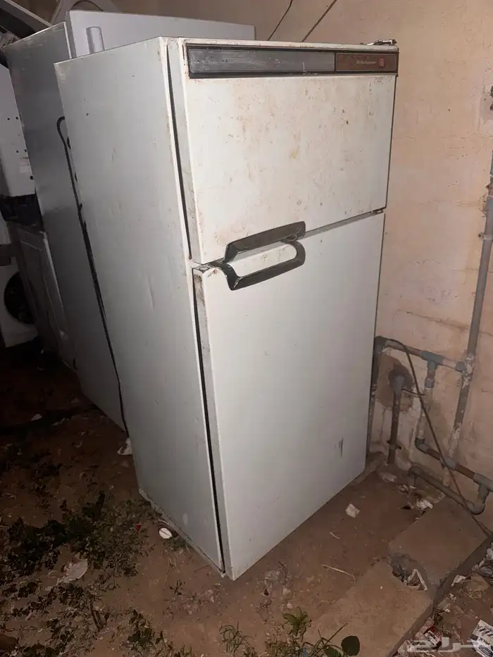 ثلاجه للبيع 0