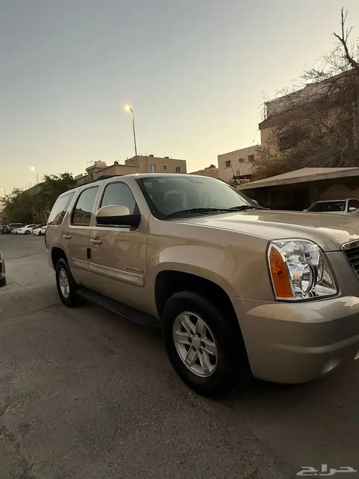 يوكن 2009 نظيف جدا بدي وكاله 7